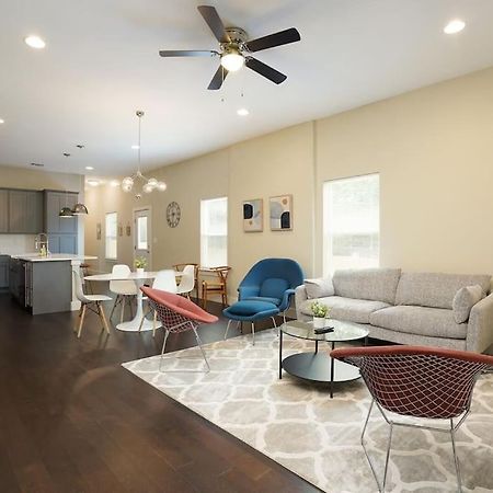 Spacious, Sleeps 6, St Phillips, King Bed San Antonio Exterior photo